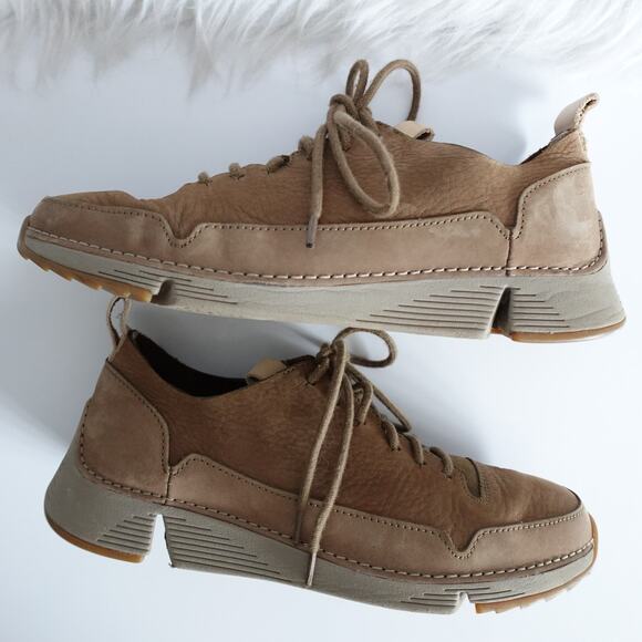 Clarks Women's Tri Spark Khaki Brown Tan Nubuck Sneakers - Picture 2 of 10